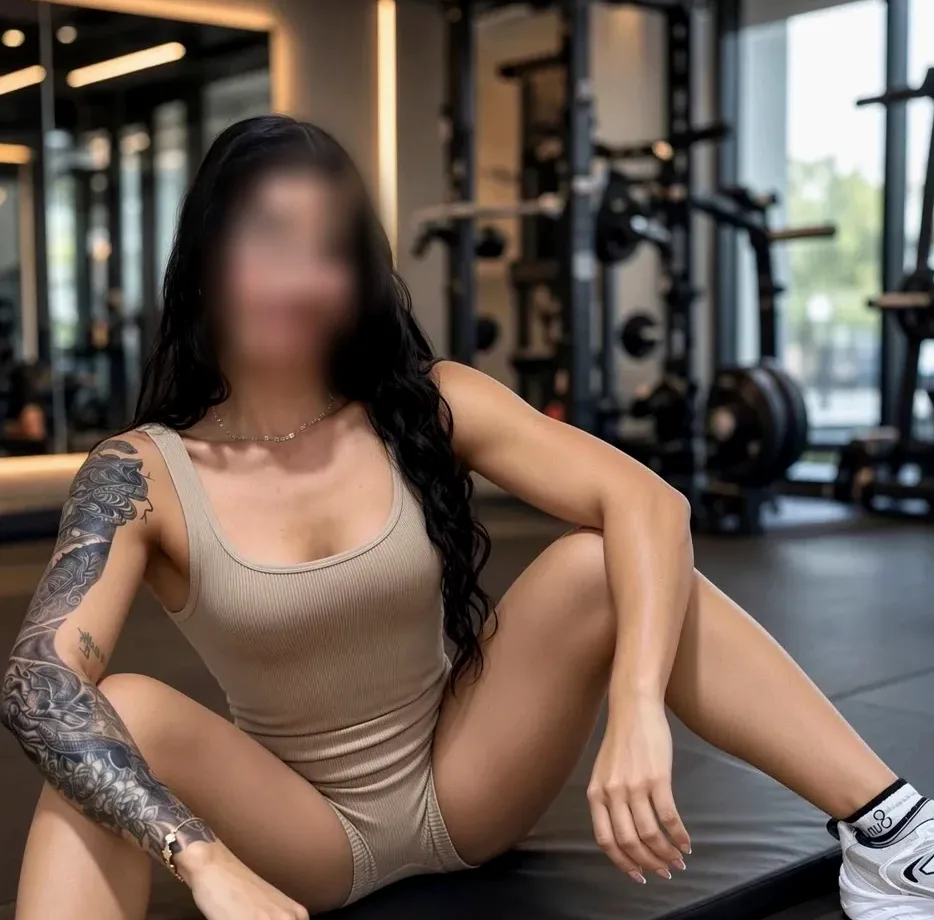 Aleksandra, 22