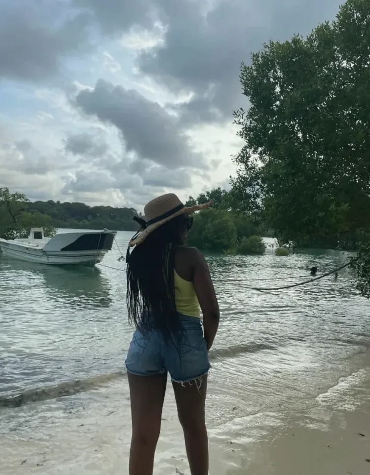 Alma, 29