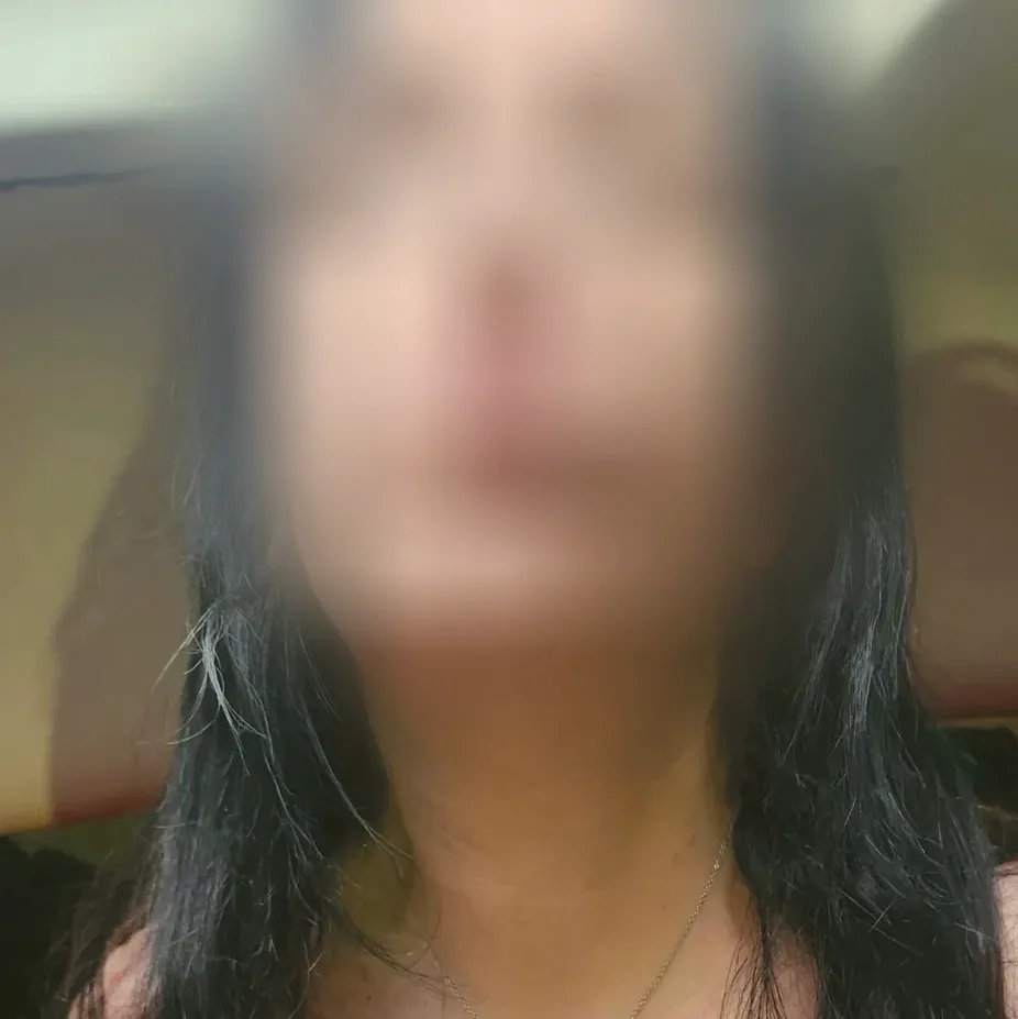 Elisabeth, 36
