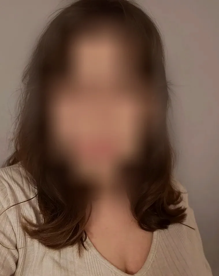 Ellinor, 26
