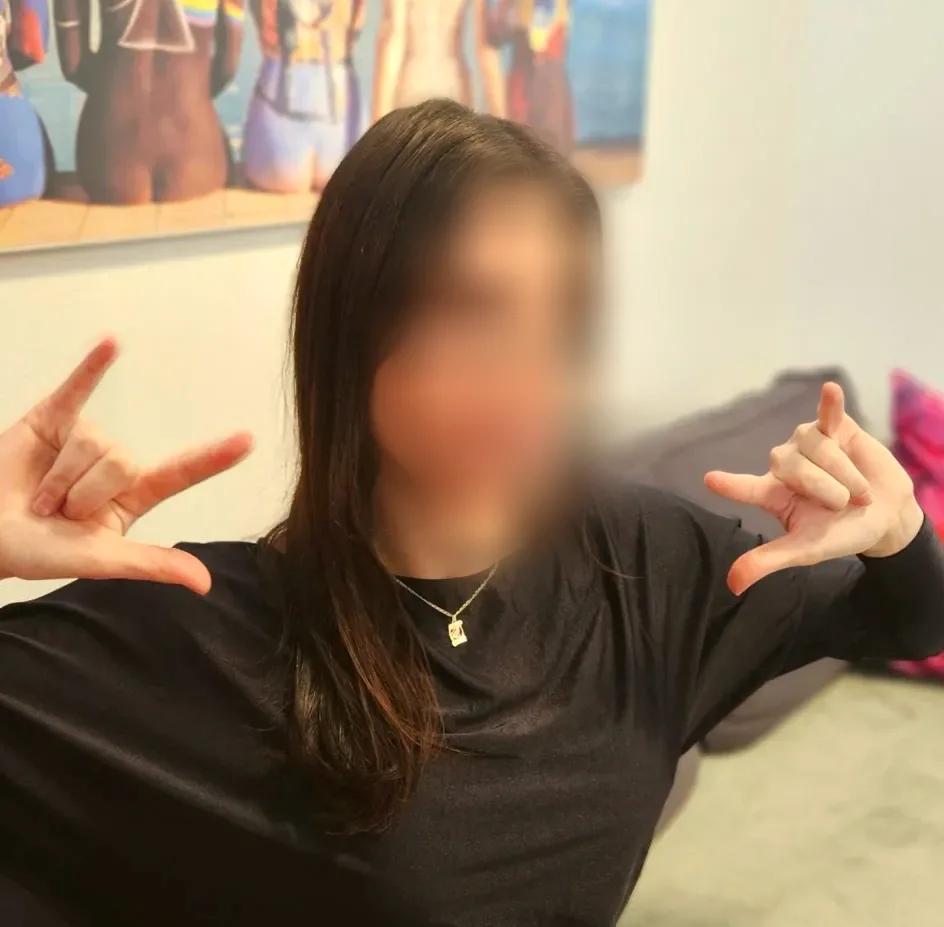 Greta, 27