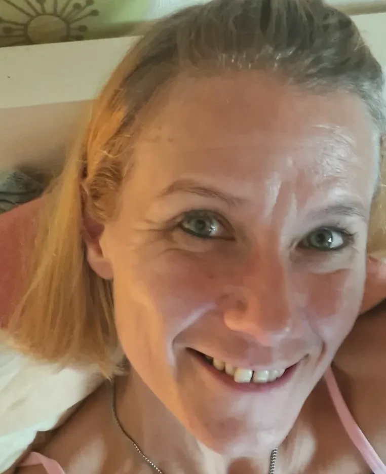 Marlene, 39